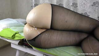 کون تنگ خواهر, جوراب شلواری