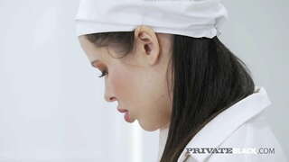 Το φαγητό στην κουζίνα! Σαγηνευτική μωρό μου Κάσι Φωτιά ευχαριστημένος με το ότι το BBC κρέας, παίρνοντας βαθιά στο μουνί της μέχρι που ήρθε η ώρα για κάποια πρωκτικό! Καλή Σας Όρεξη! Πλήρη Κίνηση &amp;amp; 1000s Περισσότερα PrivateBlack.com!