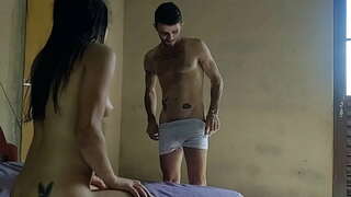 Novinha Lalla Potira dando gostoso para Betosmoke e Grote Bambu