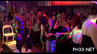 ���ළු schlong සොයමින් මගුලක්ද