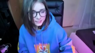 Pendejita leka med dildo